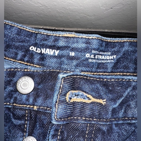 NWT Old Navy High Rise OG Straight Jeans Patched​​​ - Picture 7 of 7